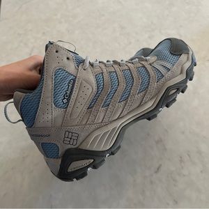 Columbia Women’s hiking waterproof boots